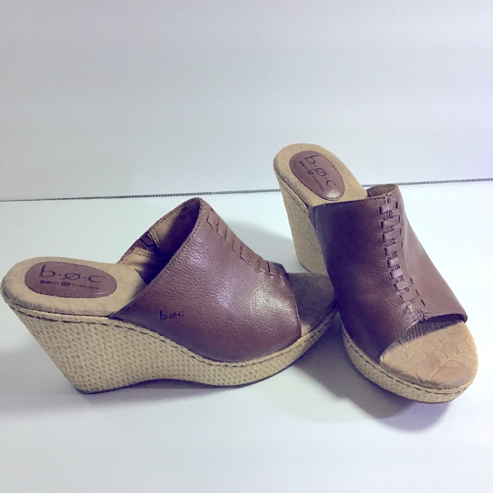Born leather wicker wedges